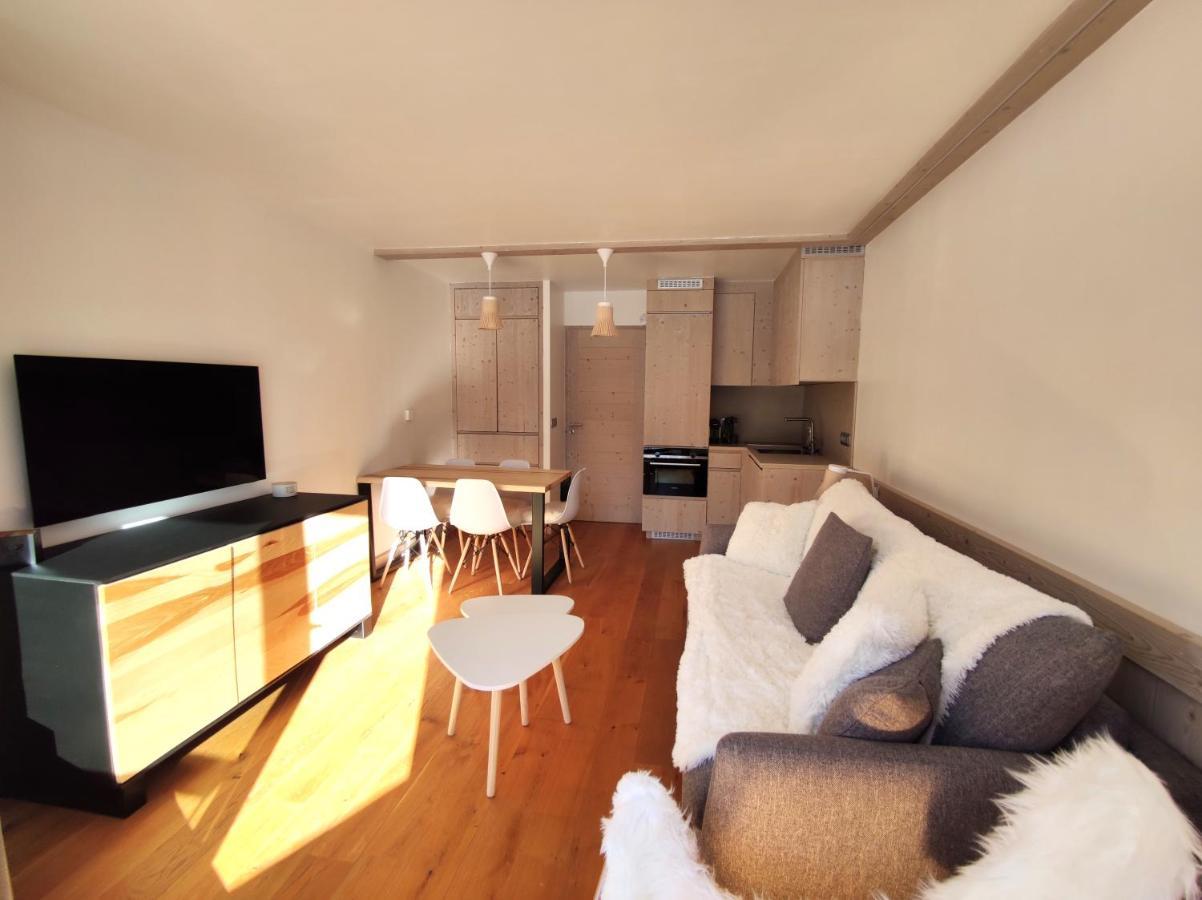 Douglas - Appartement Au Coeur Du Jardin Alpin Courchevel Luaran gambar